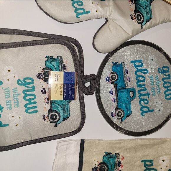 NWT Truck country farm 5 piece kitchen set - Picture 3 of 4